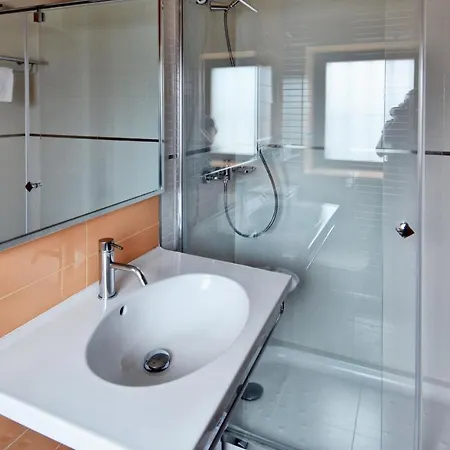 María Luisa Apartamento Burgo